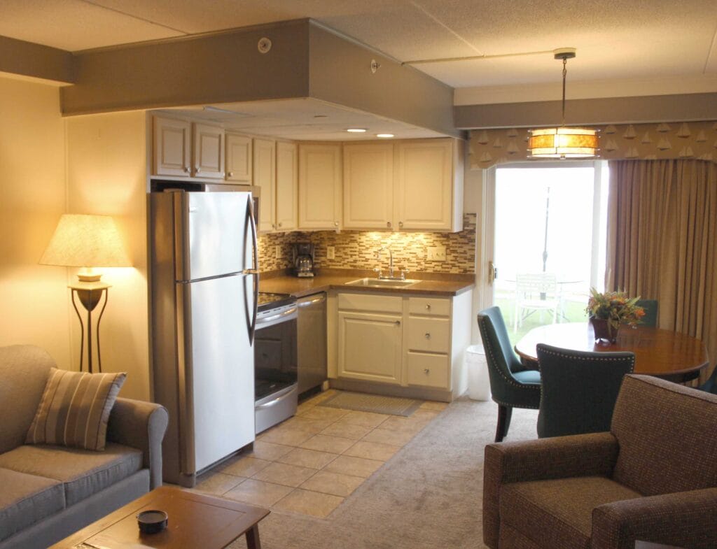 1 Bedroom Full Kitchen Sofa Sleeper